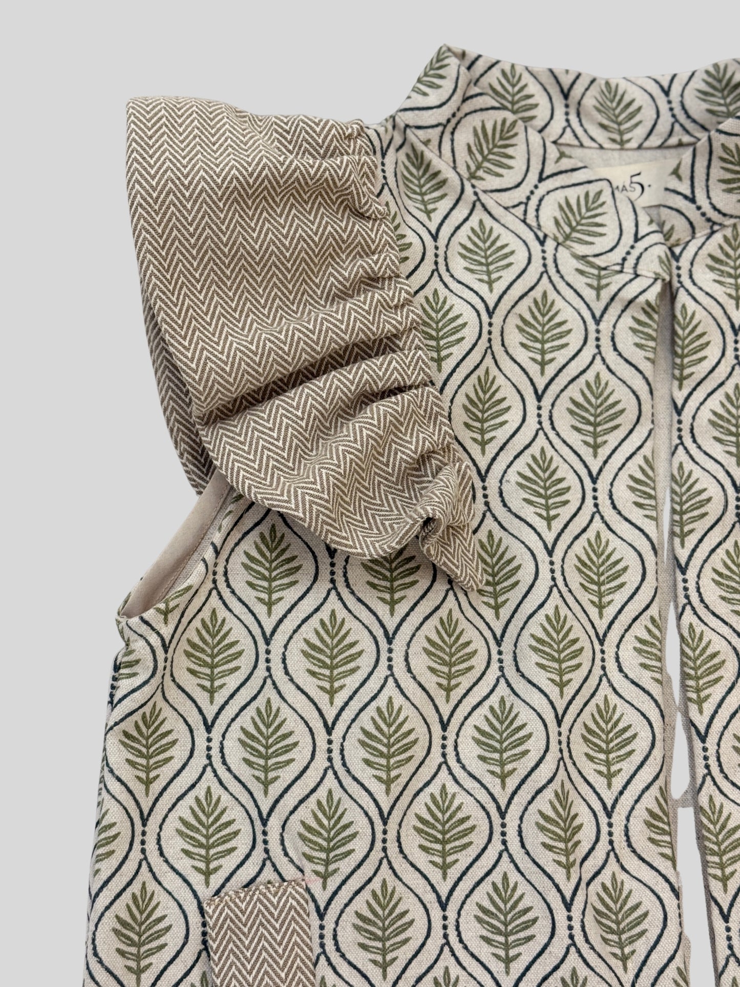 9MÁS5 Green and Rustic Beige Vest