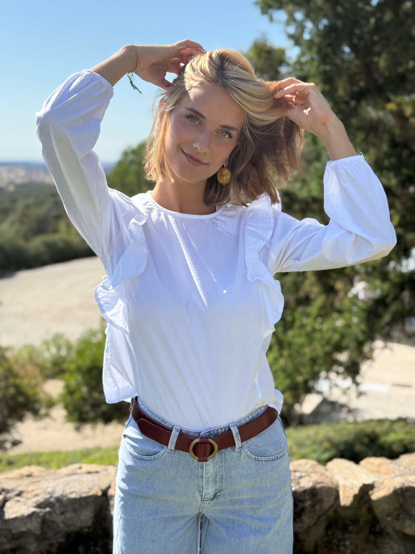 Camisa Volantes Hombro Blanca