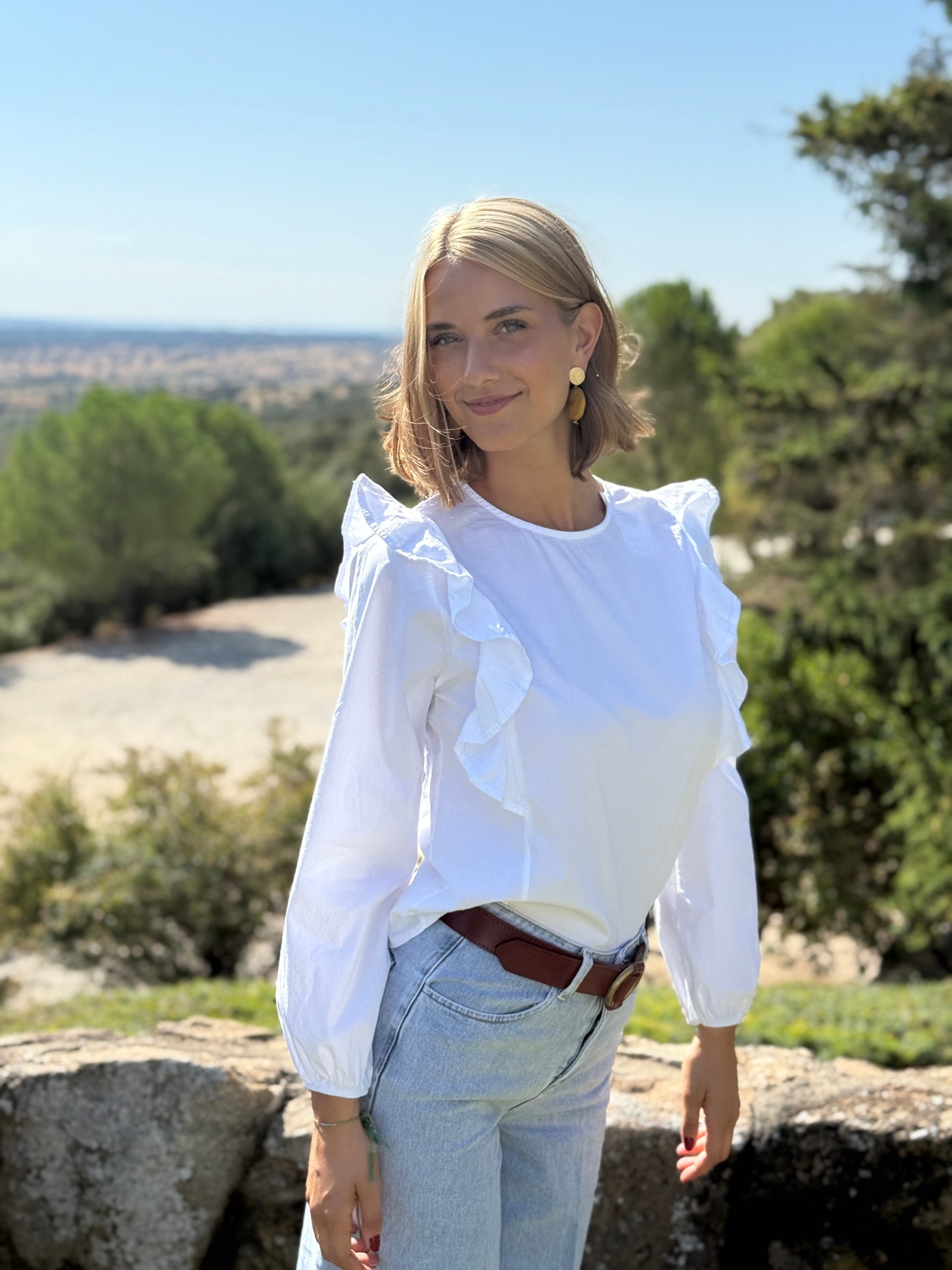 Camisa Volantes Hombro Blanca