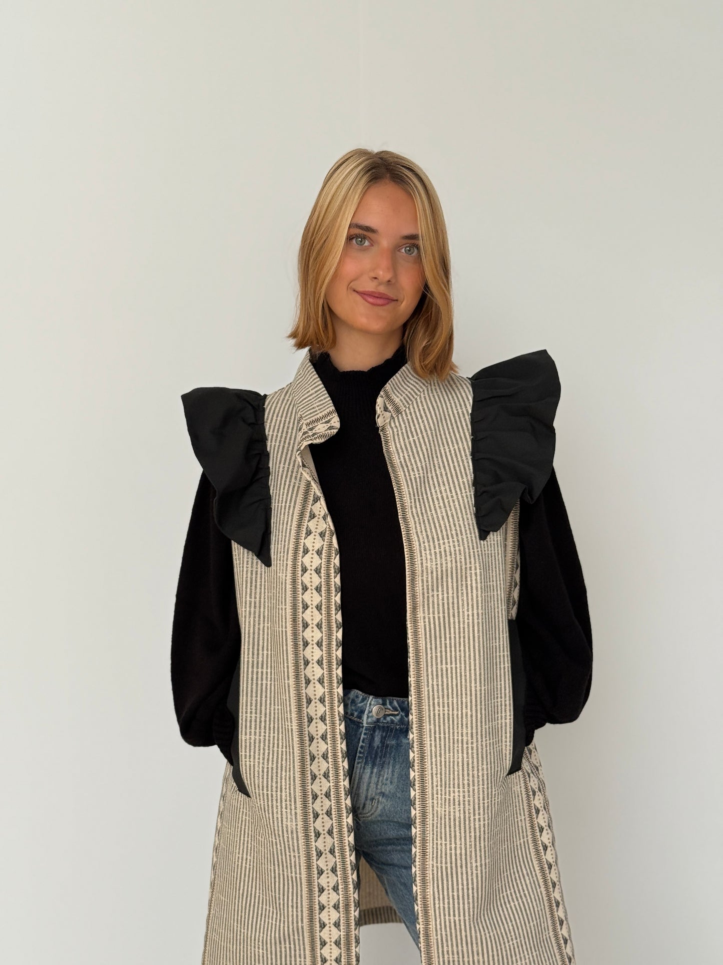 9MÁS5 Green and Rustic Beige Vest