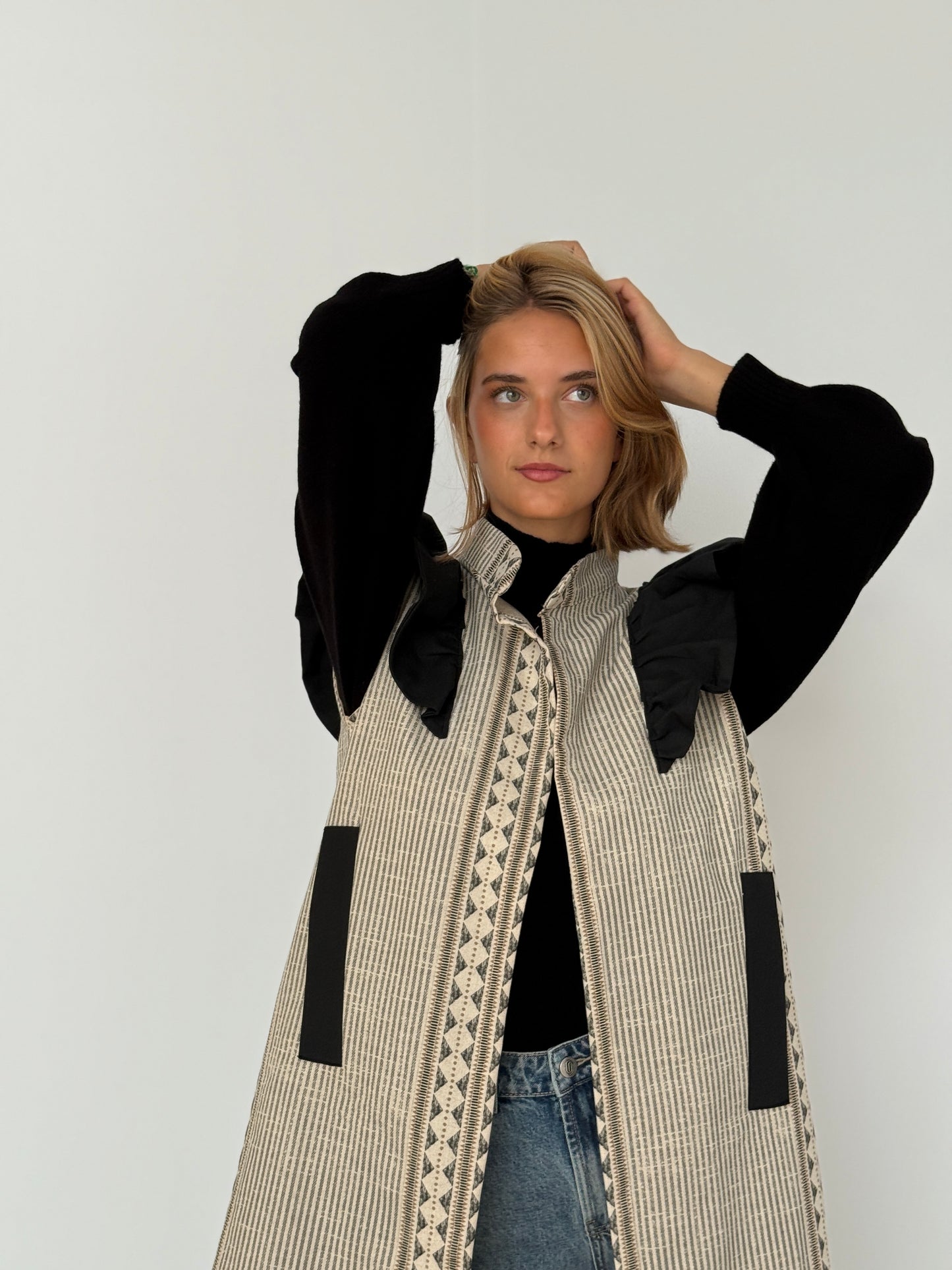 9MÁS5 Green and Rustic Beige Vest