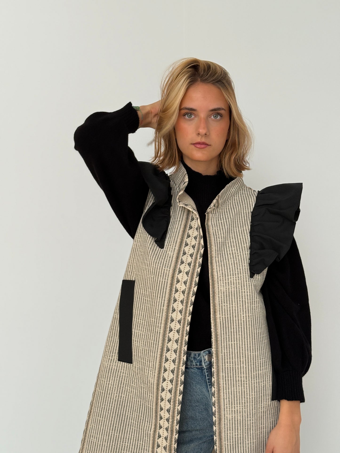 9MÁS5 Green and Rustic Beige Vest