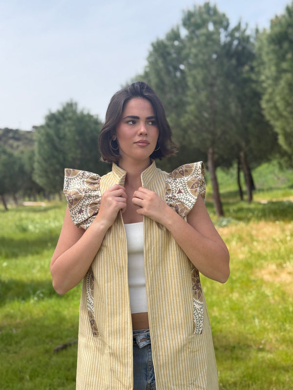 Chaleco 9MÁS5 Rayas Mostaza
