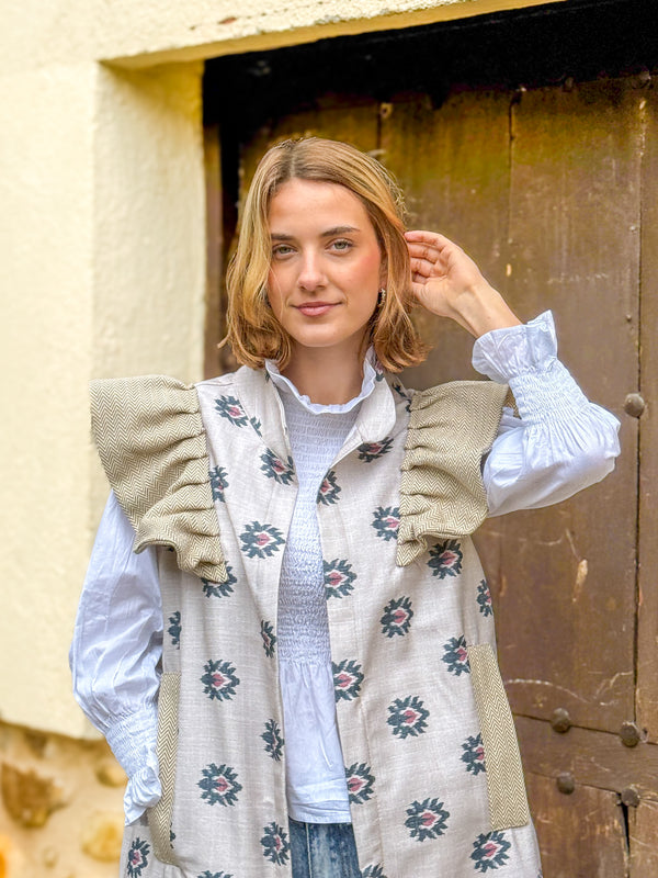 9MÁS5 Green and Rustic Beige Vest