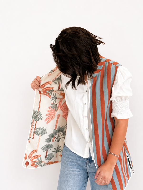 9MÁS5 Green and Rustic Beige Vest
