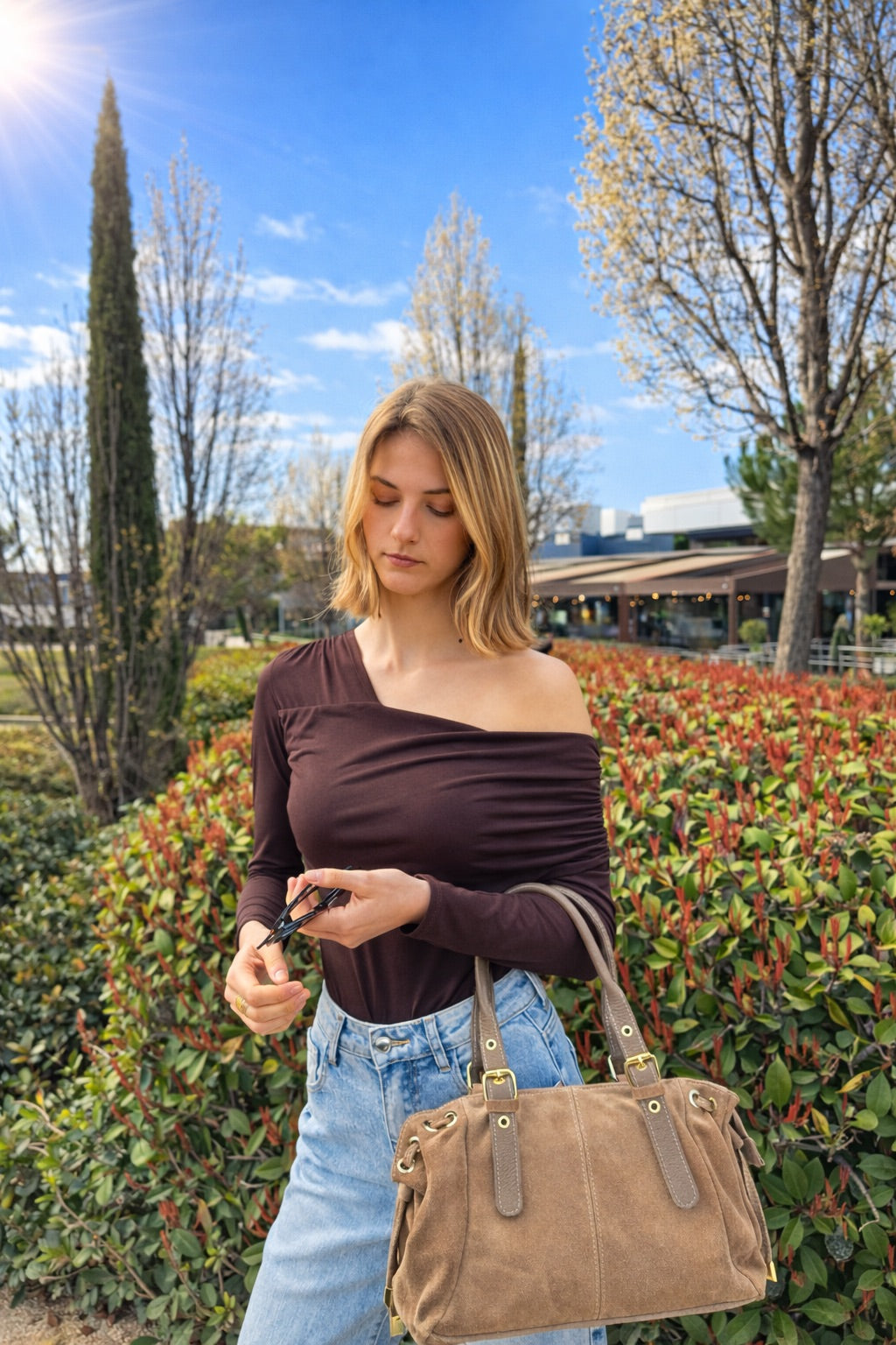 Top Asimétrico Marrón