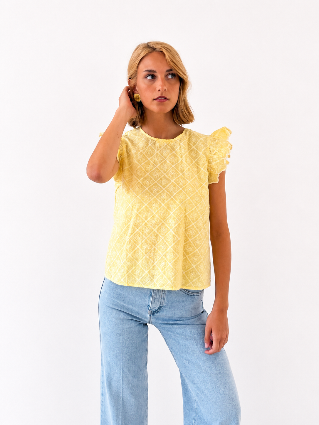 Camisa Amarilla Bordada Volantes