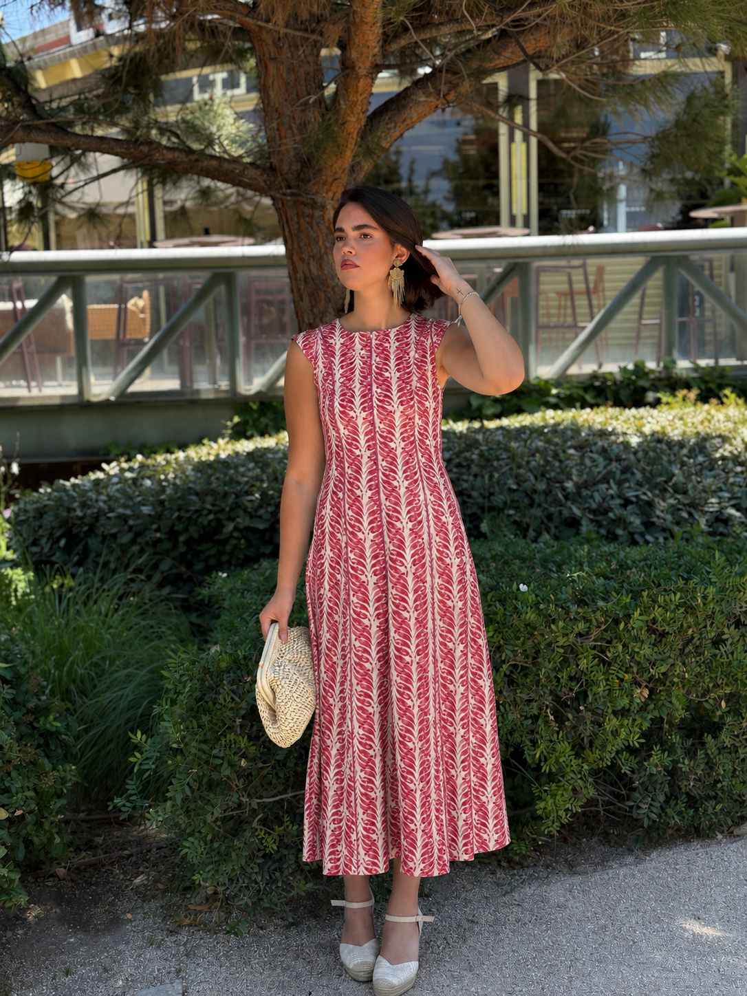 Vestido Más Allá Burdeos