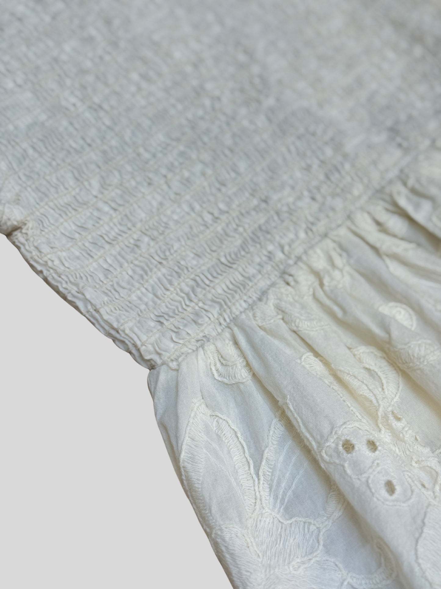 Camisa Nido de Abeja Calados Beige