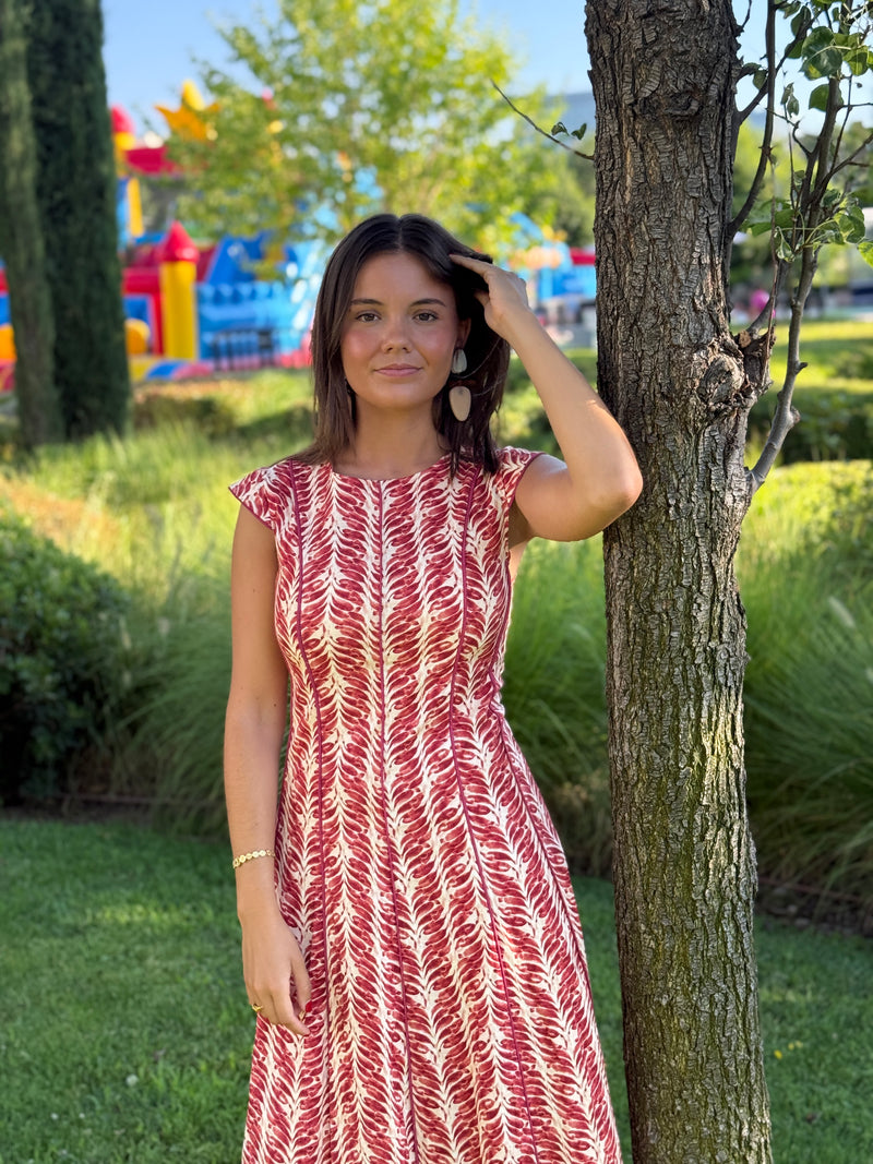 Vestido Más Allá Burdeos