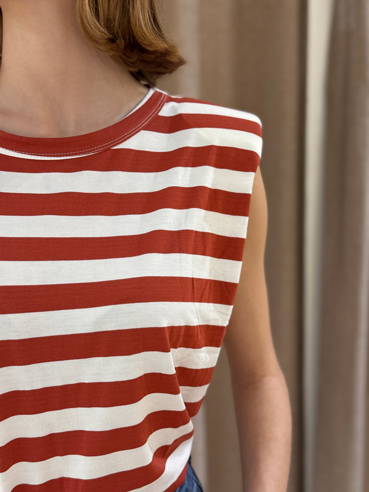 Camiseta Hombreras Rayas Teja