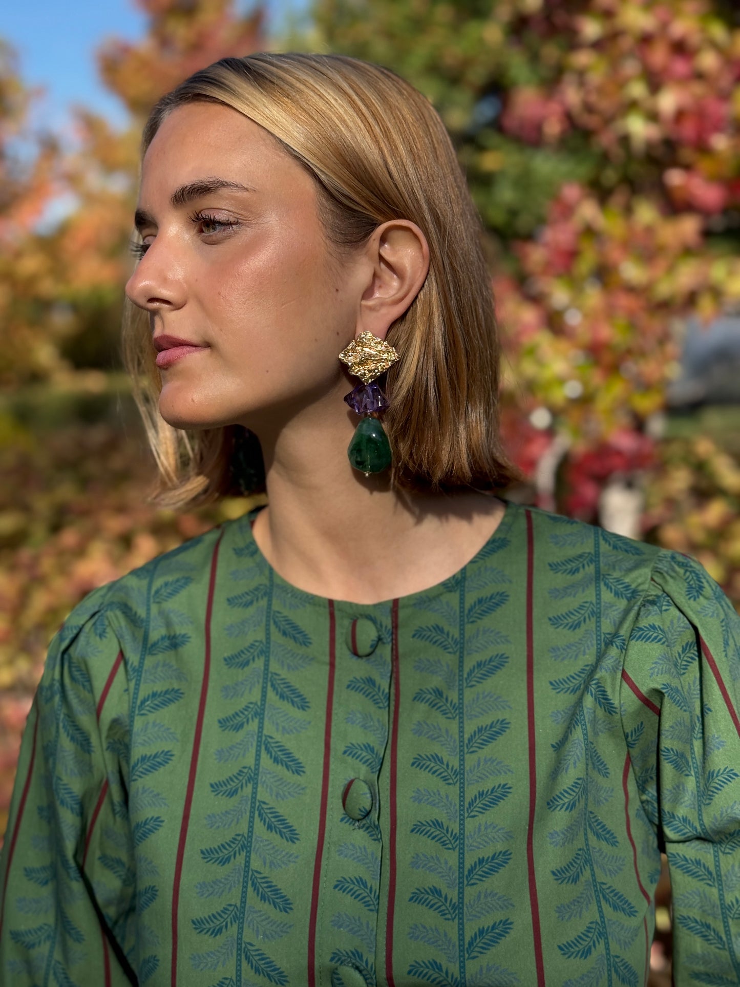 Pendientes Rombo Dorado y Resina Verde