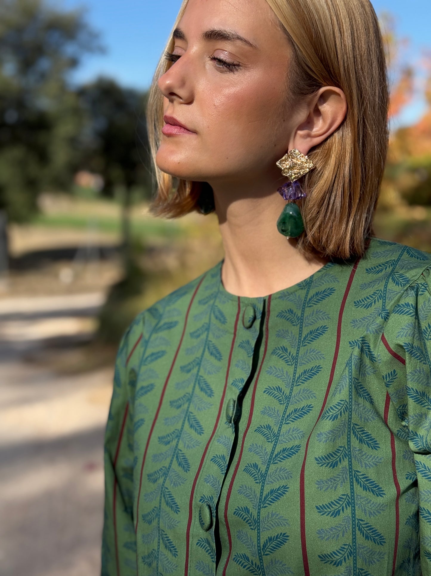 Pendientes Rombo Dorado y Resina Verde