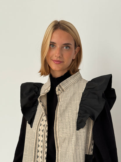 Chaleco 9MÁS5 Rayas Gris y Negro