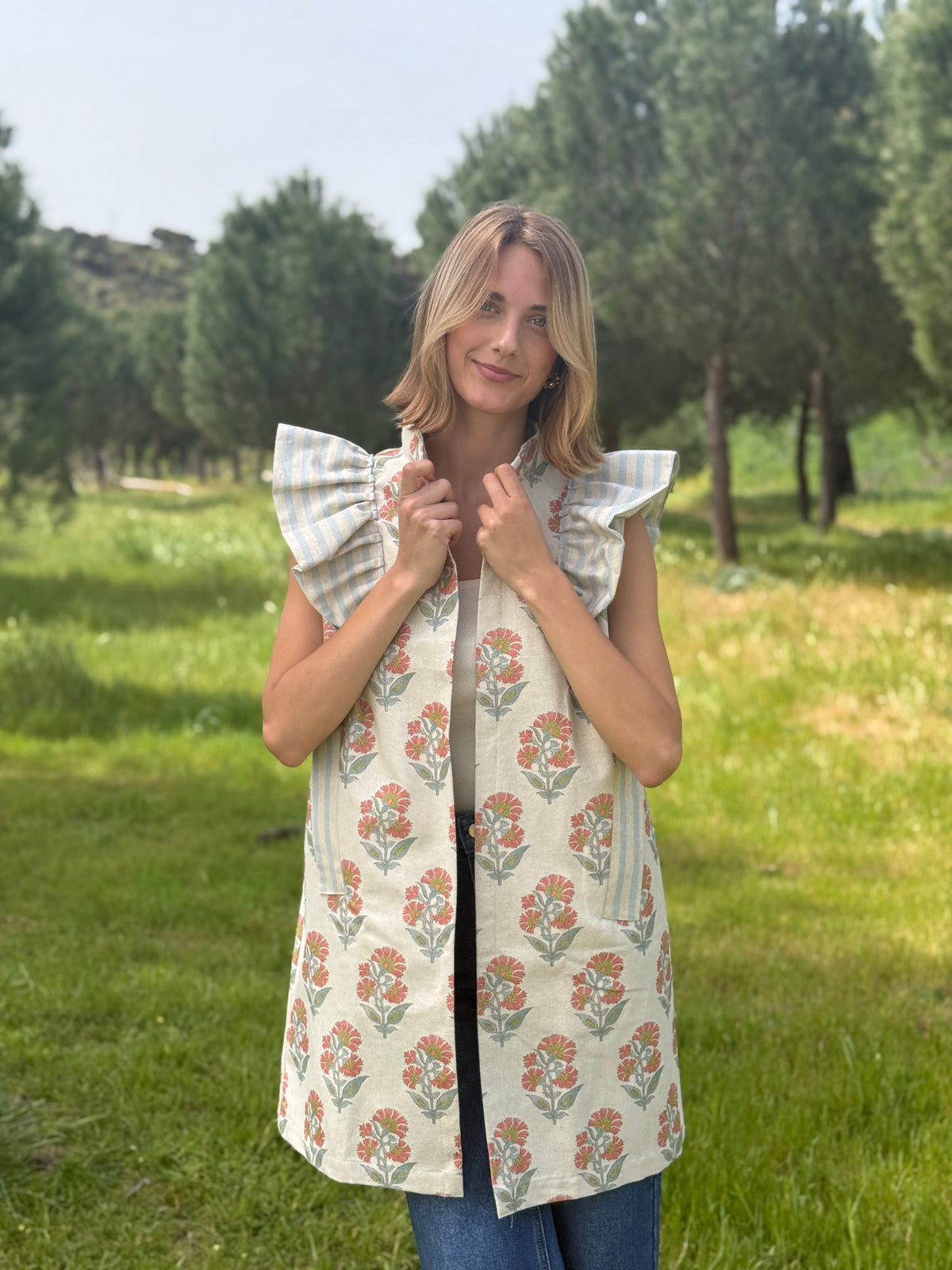 9MÁS5 Green and Rustic Beige Vest