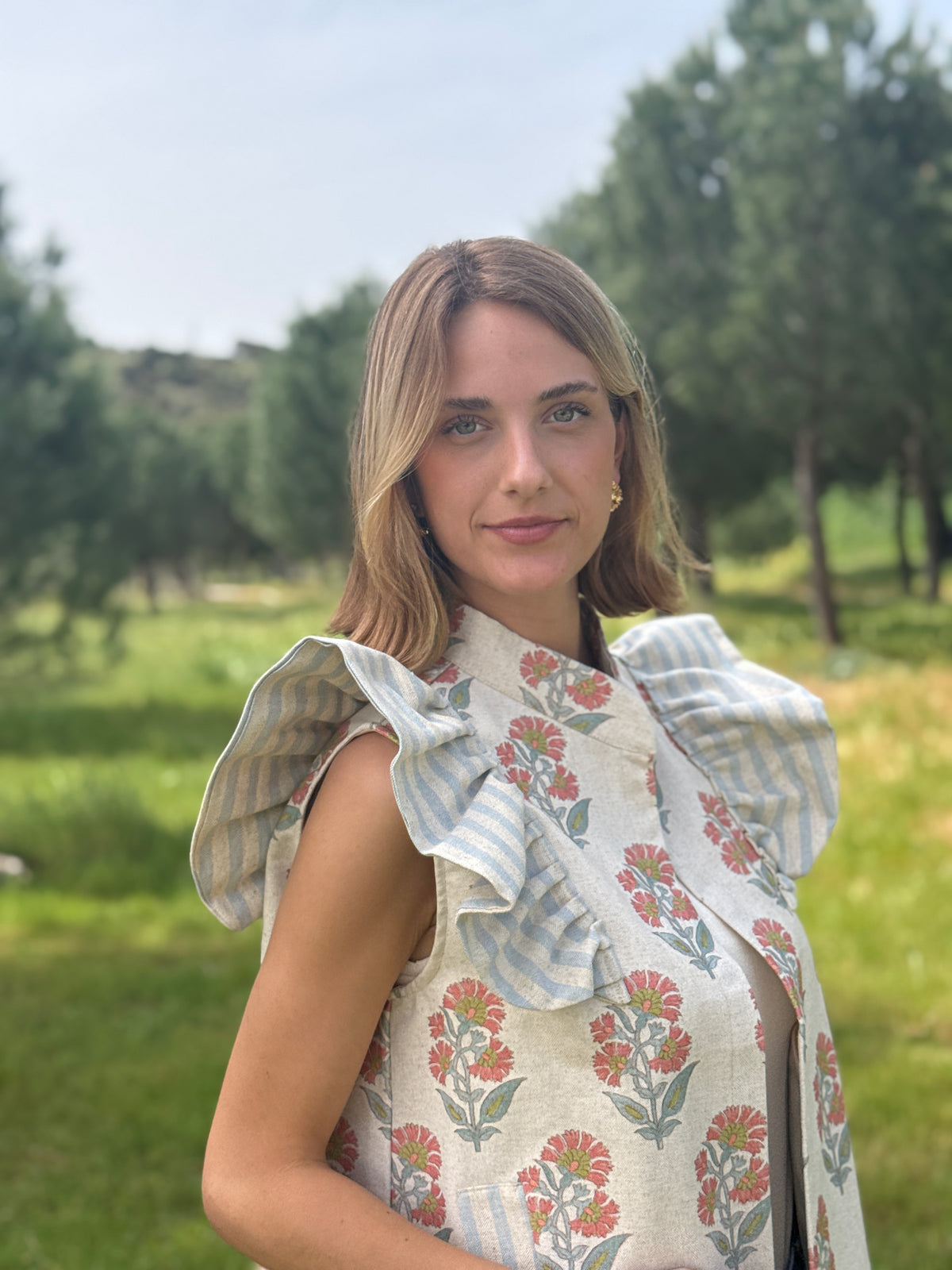 9MÁS5 Green and Rustic Beige Vest