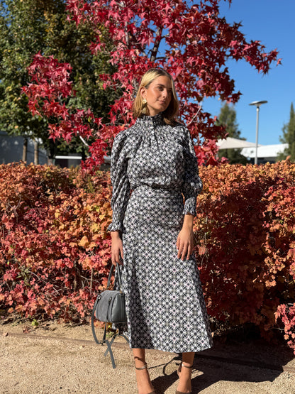 Falda Agra Flores Gris