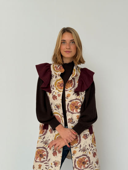 Chaleco 9MÁS5 Flores Burdeos y Mostaza