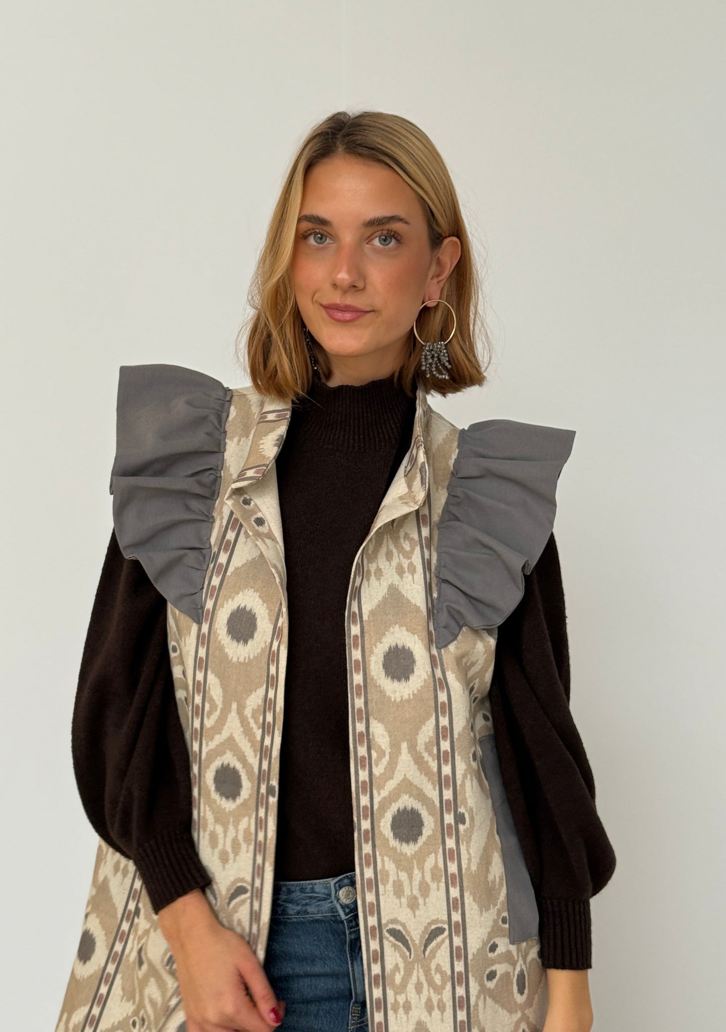 Chaleco 9MÁS5 Ikat Gris, Beige y Rosa