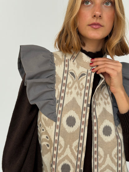 Chaleco 9MÁS5 Ikat Gris, Beige y Rosa