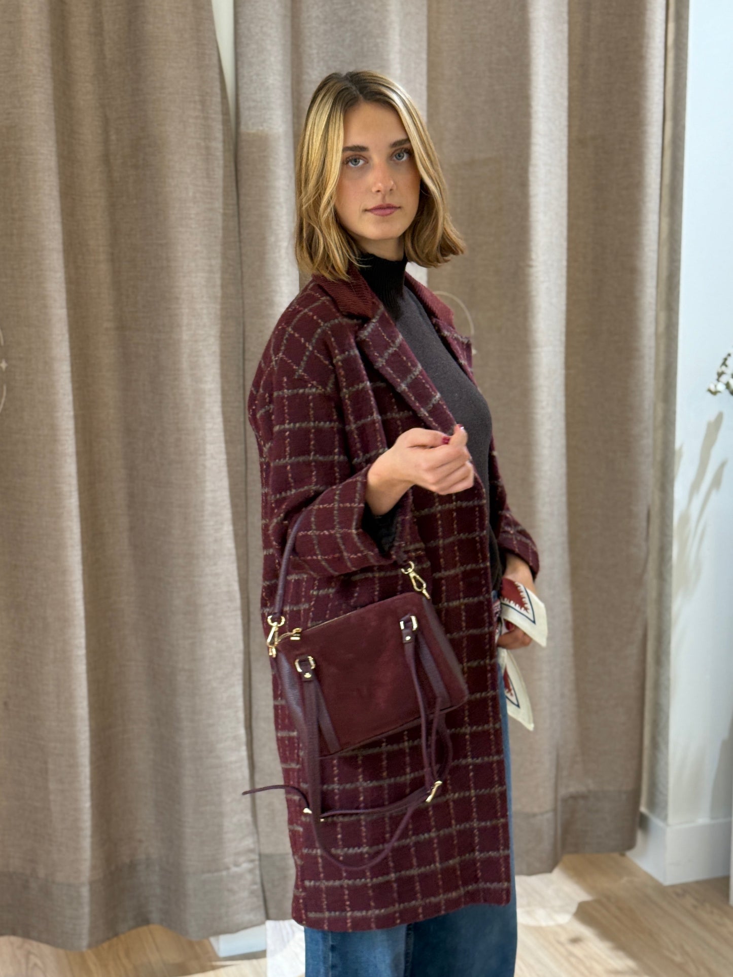 Abrigo Cuadros Burdeos
