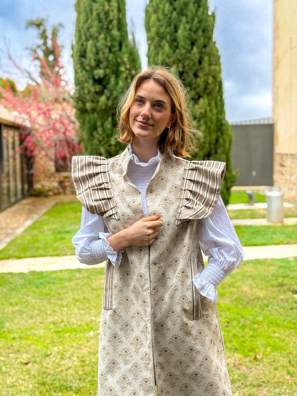 Chaleco 9MÁS5 Ikat Beige y Rayas Grises